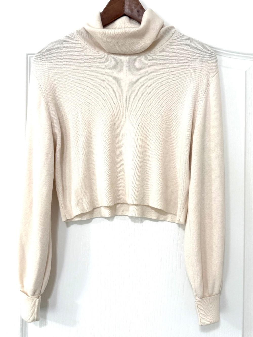 Wilfred by Aritzia Rebecca Merino Wool Cropped Turtleneck Cream S